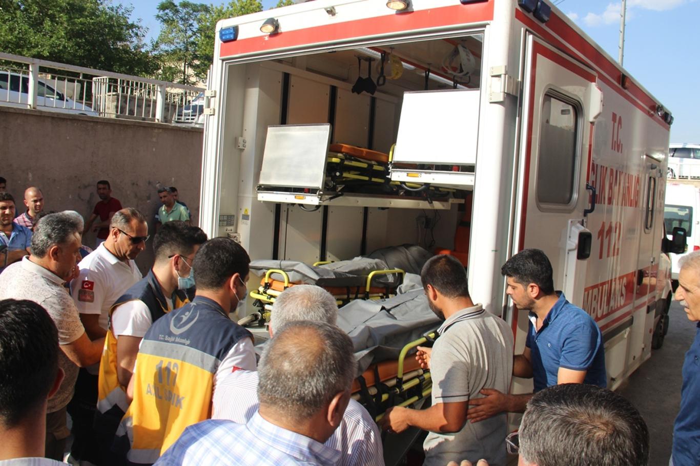 Diyarbakır’da “PKK baba ve oğlunu infaz etti” iddiası Diyarbakır’da “PKK baba ve oğlunu infaz etti” iddiası